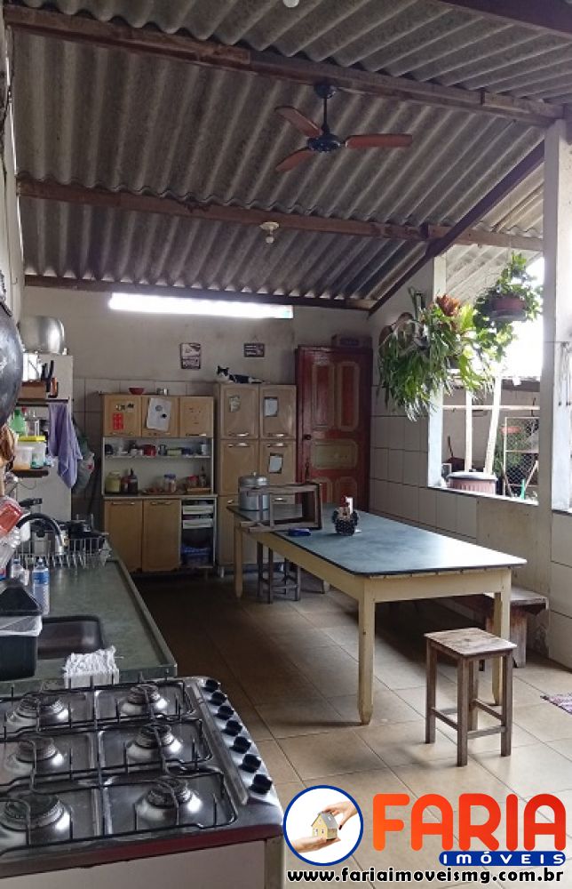393 - Casa &agrave; venda no bairro CENTRO - Faria Im&oacute;veis 18